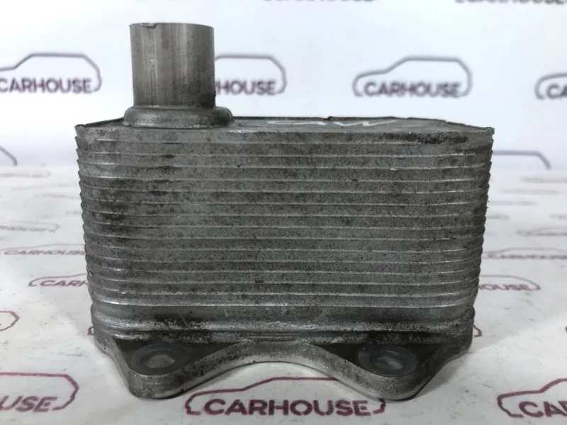 Радиатор масляный Volkswagen Tiguan 2.0 CAW