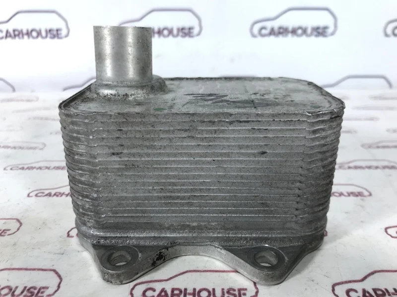 Радиатор масляный Volkswagen Tiguan 2.0 CAW