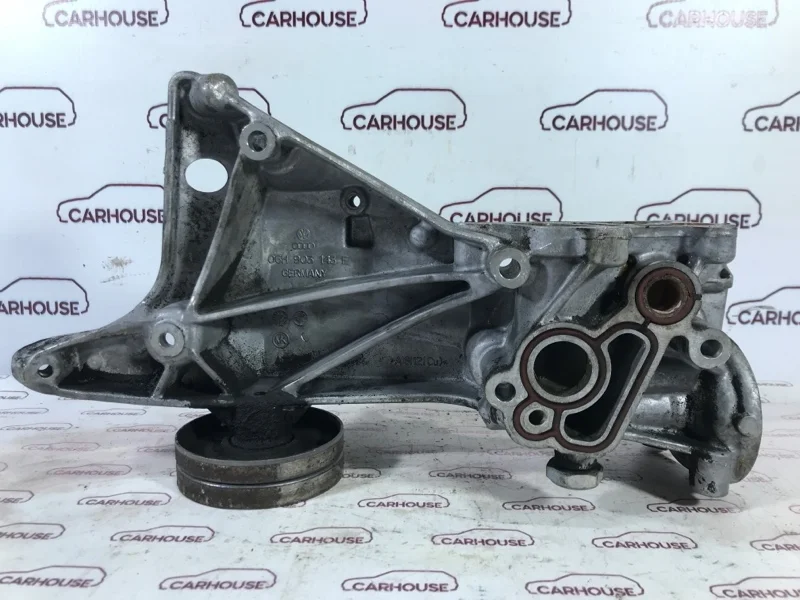 Кронштейн генератора Audi A4 B8 2.0 CDN