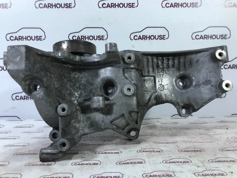 Кронштейн генератора Audi A4 B7 2.0 ALT