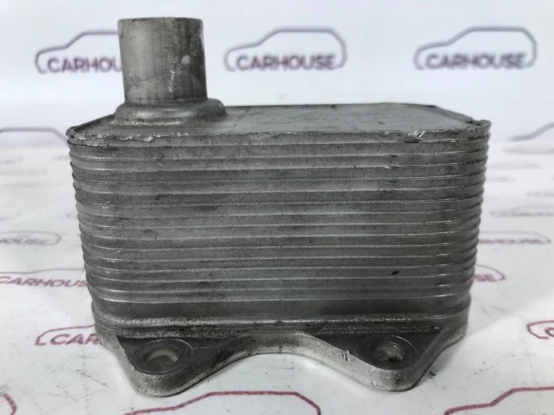 Радиатор масляный Audi Q5 2.0 CDN