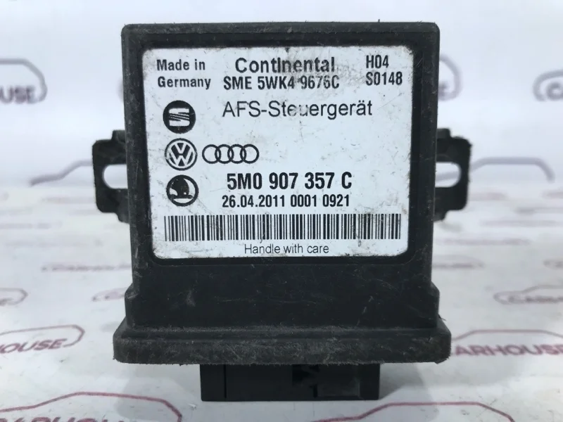 Блок управления освещением Volkswagen Passat CC