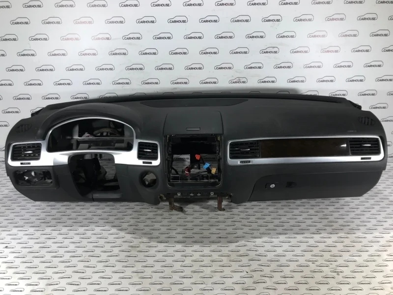 Торпедо Volkswagen Touareg NF