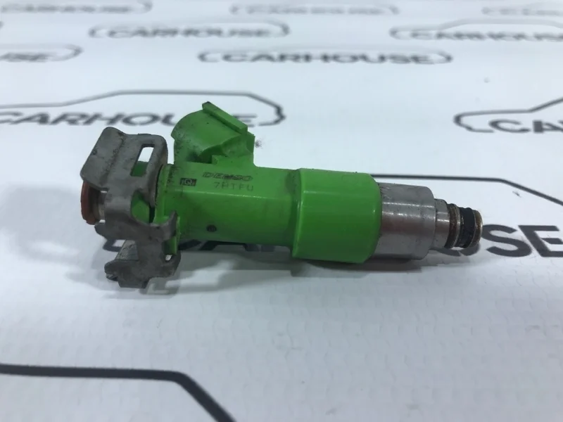 Форсунка Infiniti G35 3.5 VQ35HR