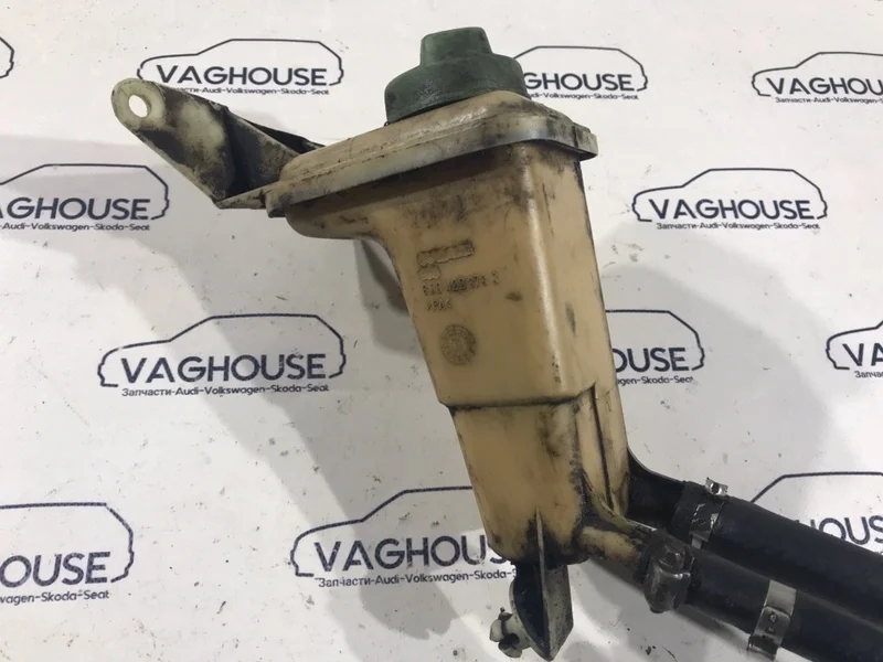 Бачок гидроусилителя Audi A4 B5 8D5 1.8 2000