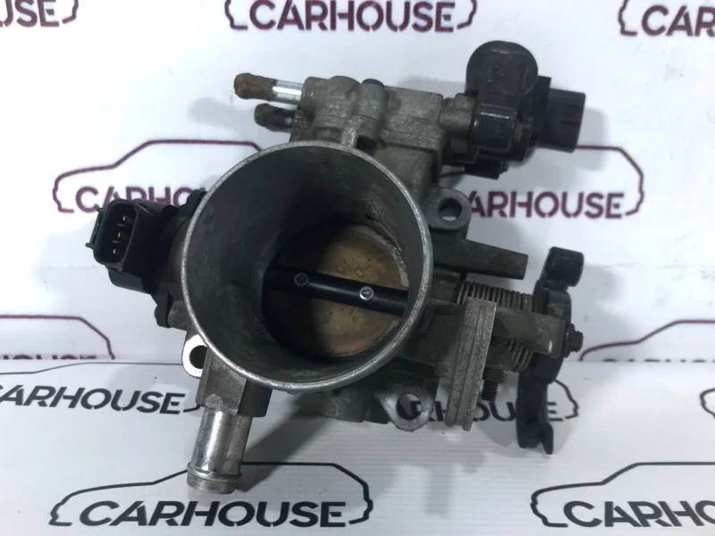 Дроссельная заслонка Toyota Corolla 150 1.8 1ZZ-FE