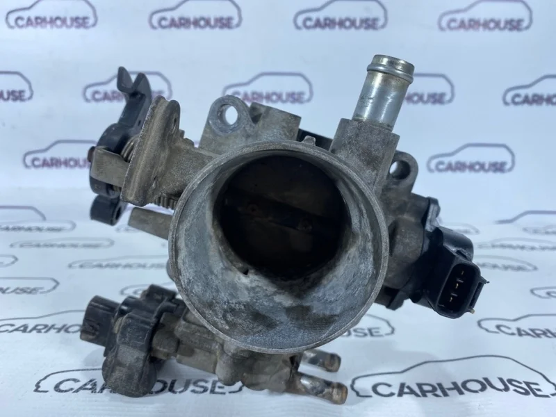 Дроссельная заслонка Toyota Corolla 150 1.8 1ZZ-FE