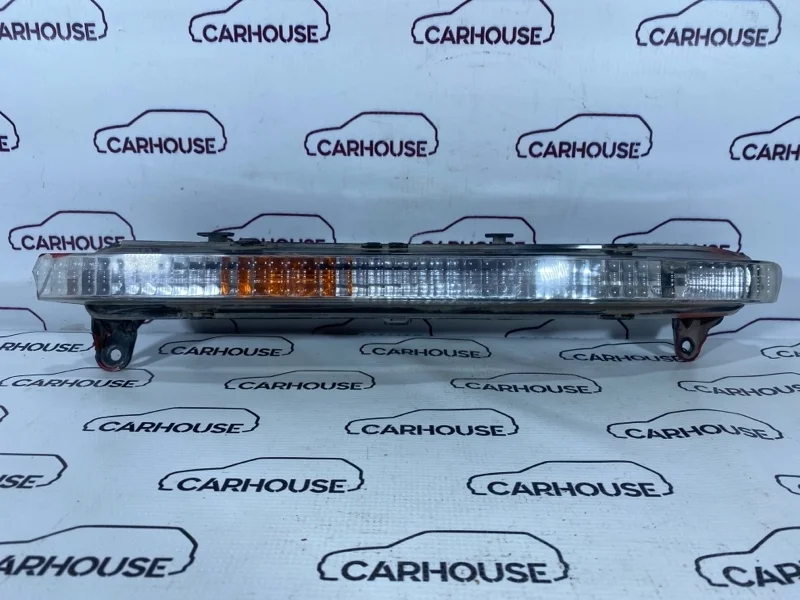 Поворотник передний левый Audi Q7