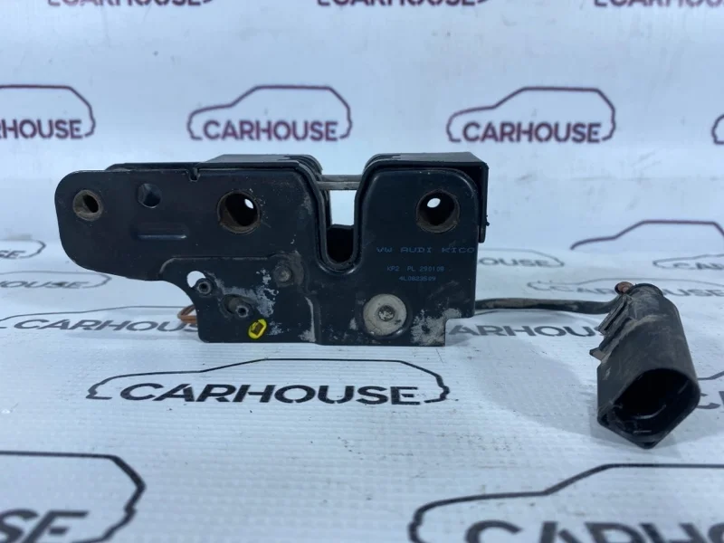 Замок капота Audi Q7