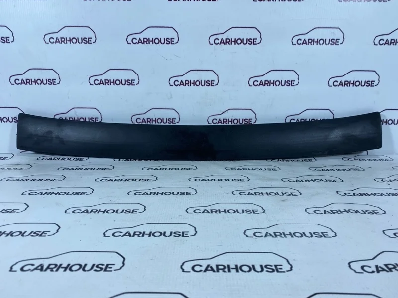 Накладка радиатора Audi A4 B8