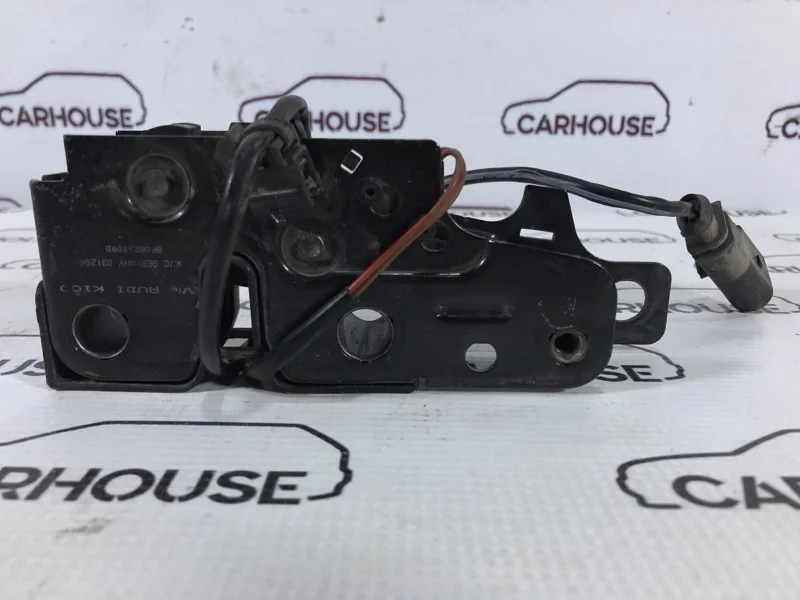 Замок капота audi A3 8P