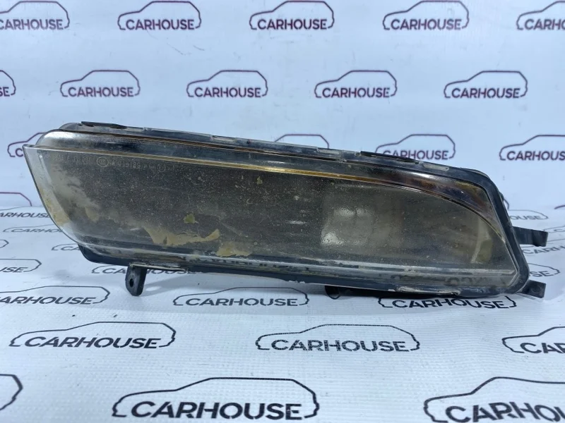 Фара противотуманная левая Volkswagen Passat CC