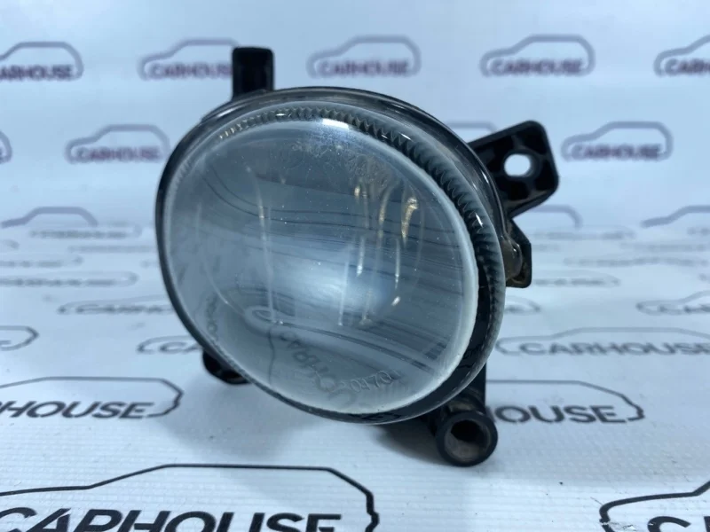 Фара противотуманная правая Volkswagen Passat CC