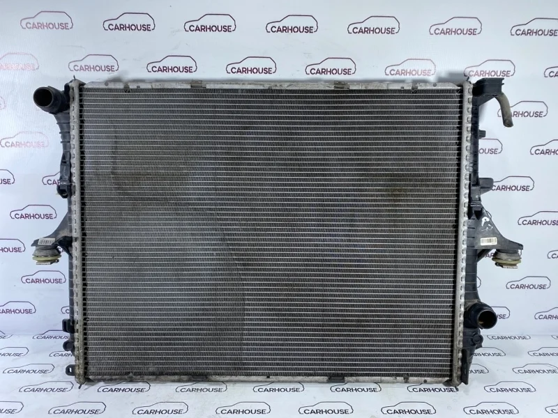 Радиатор ДВС Audi Q7