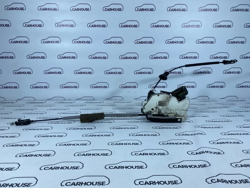 Замок двери задний левый Volkswagen Jetta 6 2010