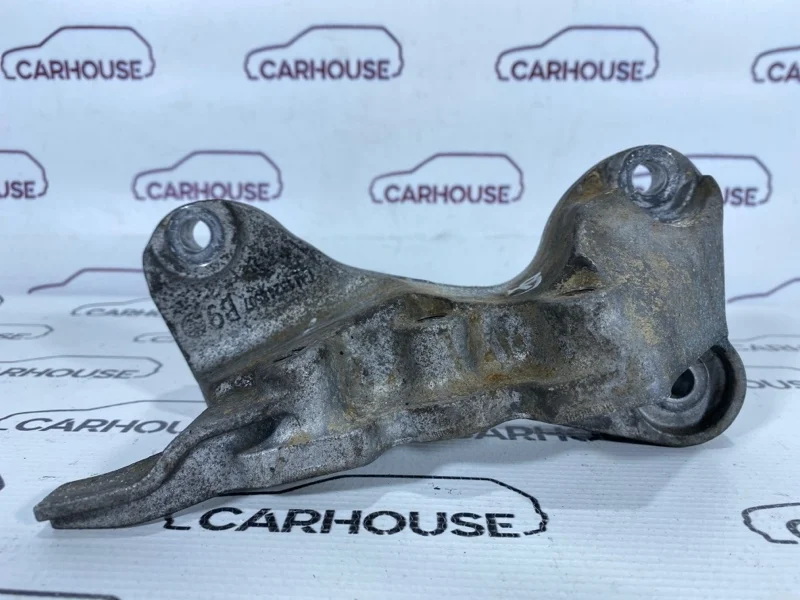 Кронштейн двигателя правый Chevrolet Cruze 1.8