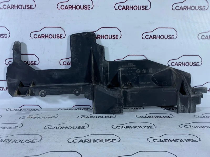 Воздуховод передний правый Audi Q7 4L 2009