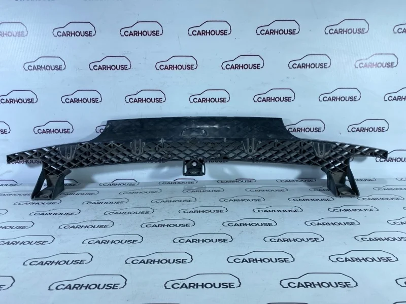 Крепление бампера переднее Volkswagen Touareg NF