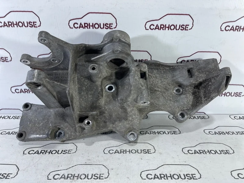 Кронштейн генератора Volkswagen Passat B5 1.8 AWT