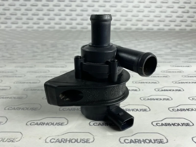 Насос водяной электрический Volkswagen Passat B7