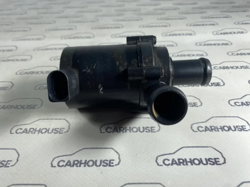 Помпа Audi A3 2.0 CCT 2010