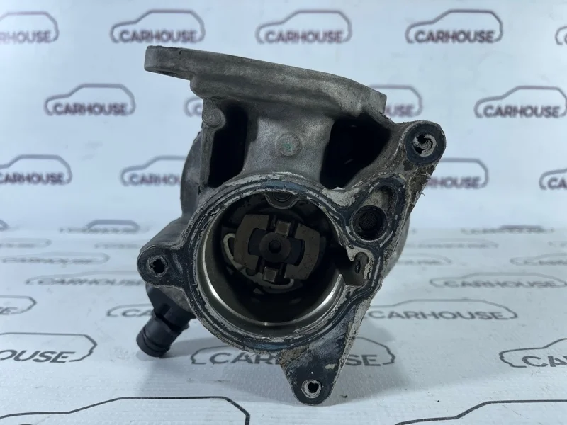 Насос вакуумный Volkswagen Passat CC 2.0 CAWB 2015