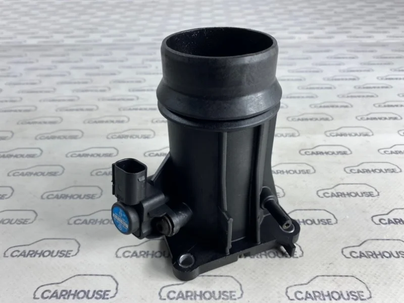 Патрубок воздушного фильтра Mercedes Benz E-Class