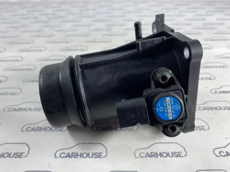 Патрубок воздушного фильтра Mercedes Benz C-Class