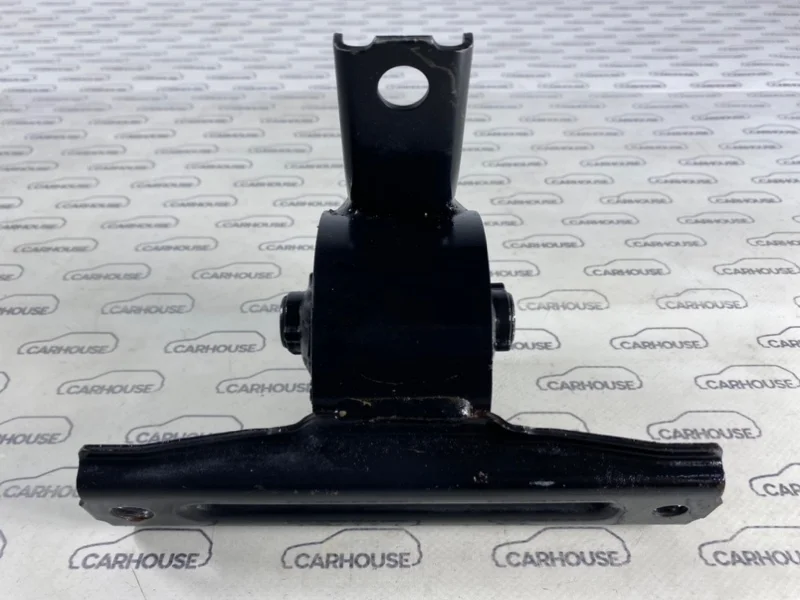 Кронштейн двигателя передний Mitsubishi OUTLANDER