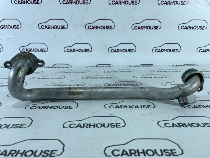 Патрубок охлаждения Audi Q7 4.2 BAR 2010