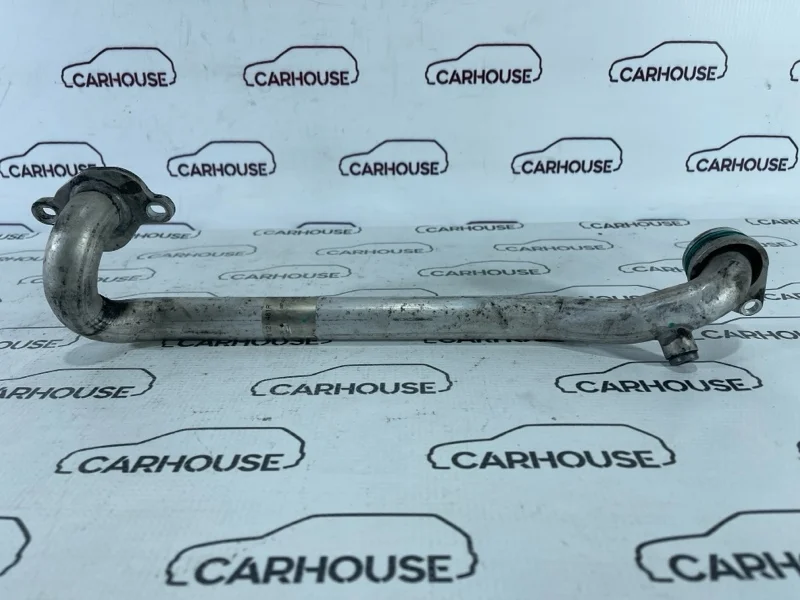 Патрубок охлаждения Audi Q7 4.2 BAR 2010