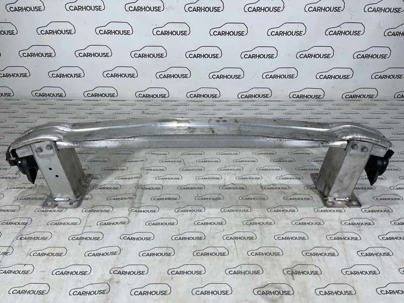 Усилитель переднего бампера Audi A4 B8 2010