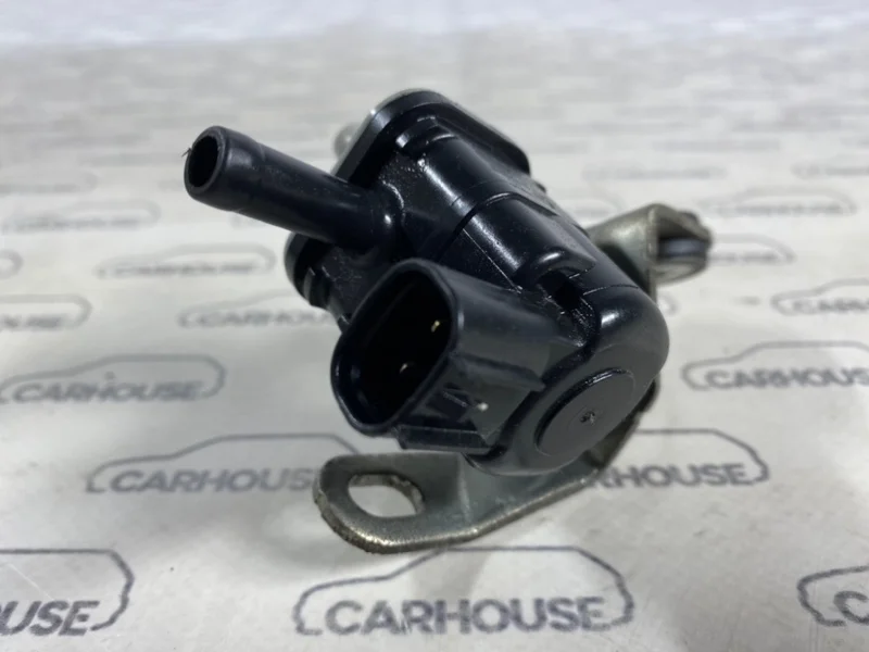 Клапан вентиляции топливного бака Toyota COROLLA