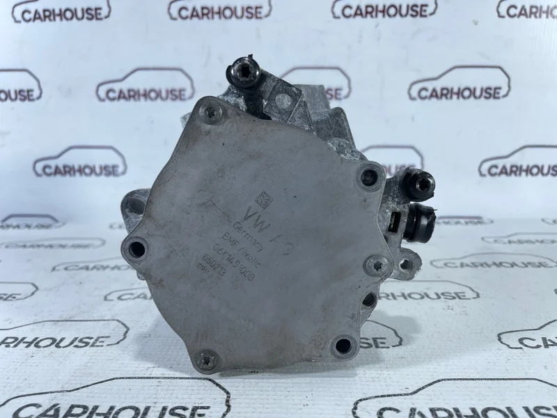 Насос вакуумный Audi A4 B8 1.8 CJE 2014