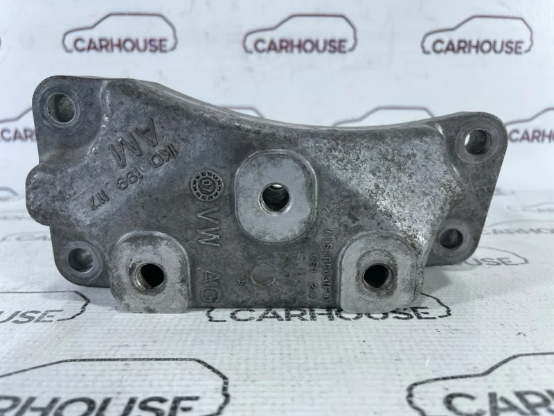 Кронштейн АКПП Skoda Octavia 1.6 BSE 2010