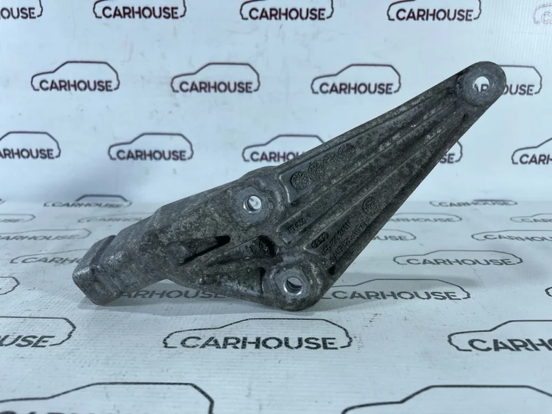 Кронштейн двигателя передний Audi A6 C6 2.0 BPJ