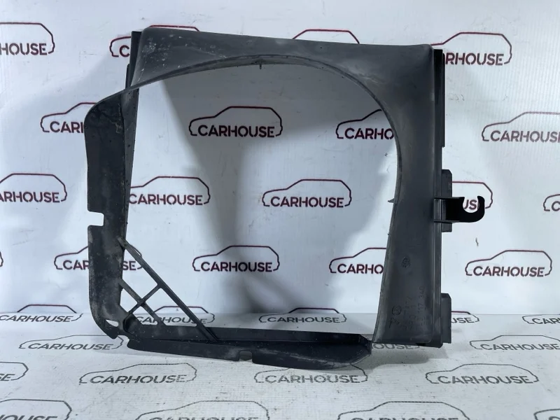 Воздухозаборник интеркулера задний правый