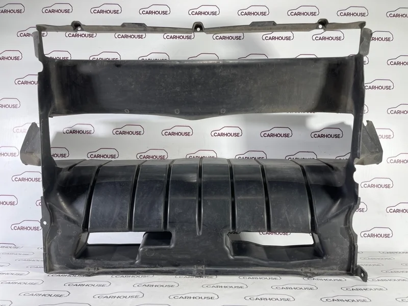 Воздухозаборник передний Volkswagen Touareg NF