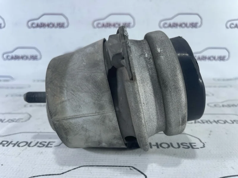 Подушка двигателя правая Porsche Cayenne 957 4.8