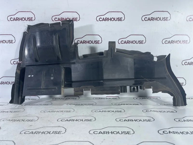 Воздуховод передний правый Audi RS6 4.0 TFSI 2018