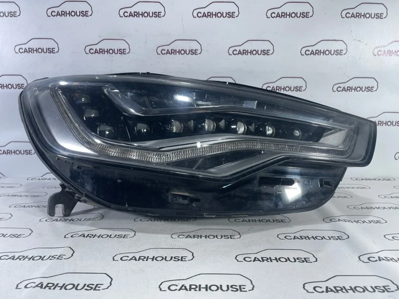 Фара передняя правая Audi RS6 4.0 TFSI 2018