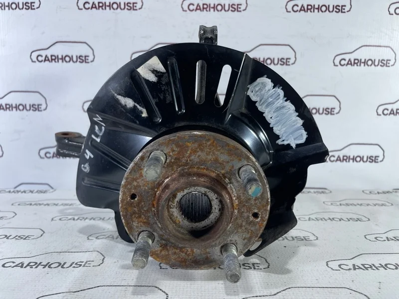 Кулак поворотный передний левый Hyundai Solaris