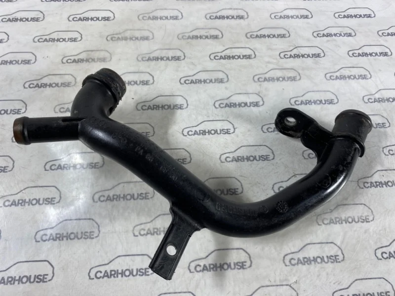 Патрубок охлаждения Volkswagen Passat B7 B7 2.0