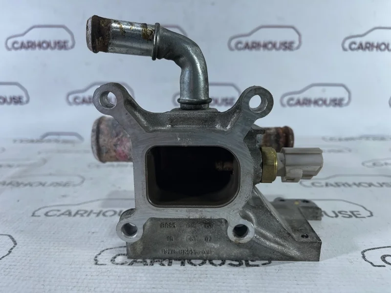 Флянец охлаждения Ford Focus 2 1.8 QQDB 2010