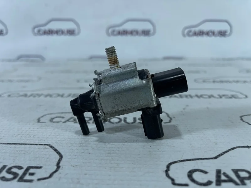 Клапан электромагнитный Ford Focus 2 1.8 QQDB 2010