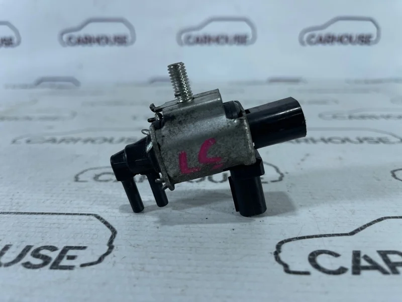 Клапан электромагнитный Ford Focus 2 1.8 QQDB 2010