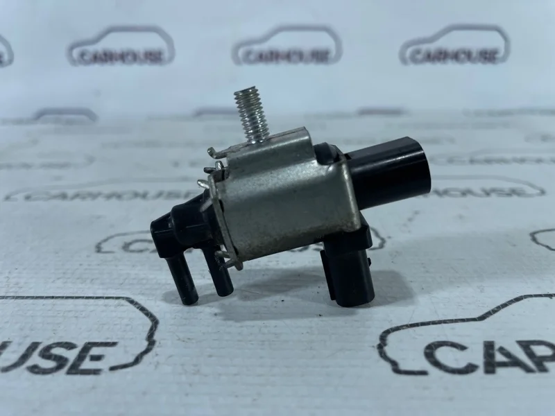 Клапан электромагнитный Ford Focus 2 1.8 QQDB 2010