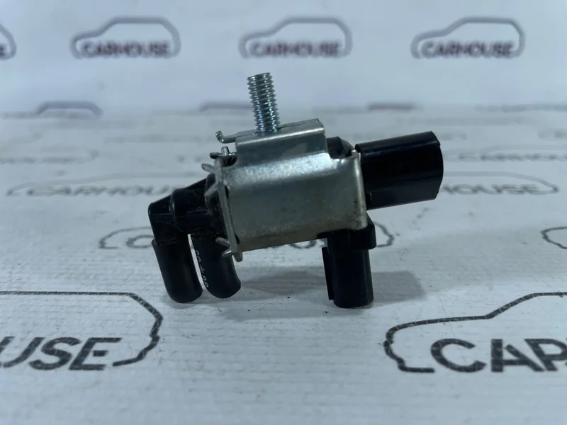 Клапан электромагнитный Ford Focus 2 1.8 QQDB 2010