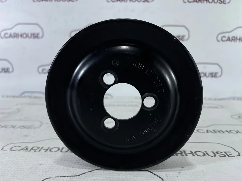 Шкив помпы Volkswagen Passat B6 1.4 CAXA 2010