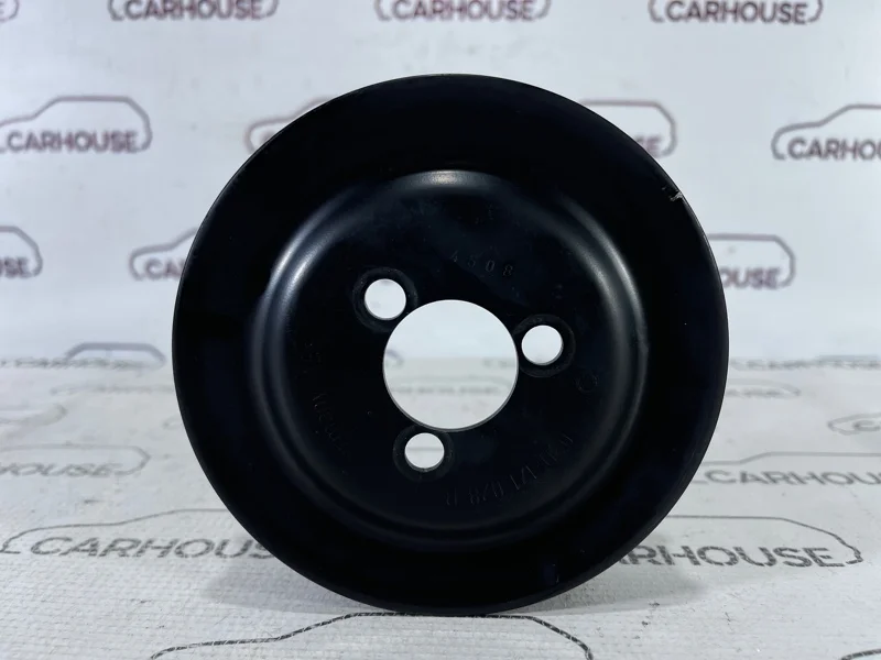 Шкив помпы Volkswagen Passat B6 1.4 CAXA 2010